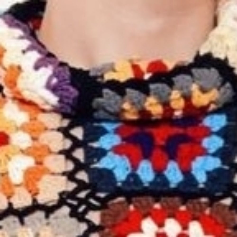 Hand Crafted Turtleneck Sweater - Picture 2 of 4